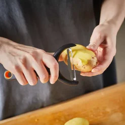 Fiskars Functional Form Skreller Tverrgående Blad