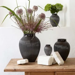 Knabstrup Keramik Vase 20cm Riflet Svart