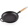 Le Creuset Støpejernspanne med Trehåndtak 28cm Matte Black