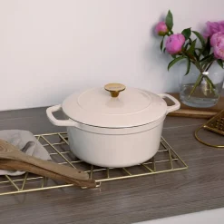 Nova Dynamic Støpejernsgryte 4,3L 24cm Beige