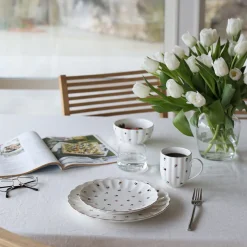 Nova Lilly Krus m/Blomster og Gullkant 32cl Hvit