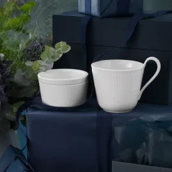 Royal Copenhagen Hvit Riflet Krus Med Høy Hank 33cl