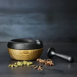 Scanpan Maitre D' Morter med Støter 10cm Støpejern Eik